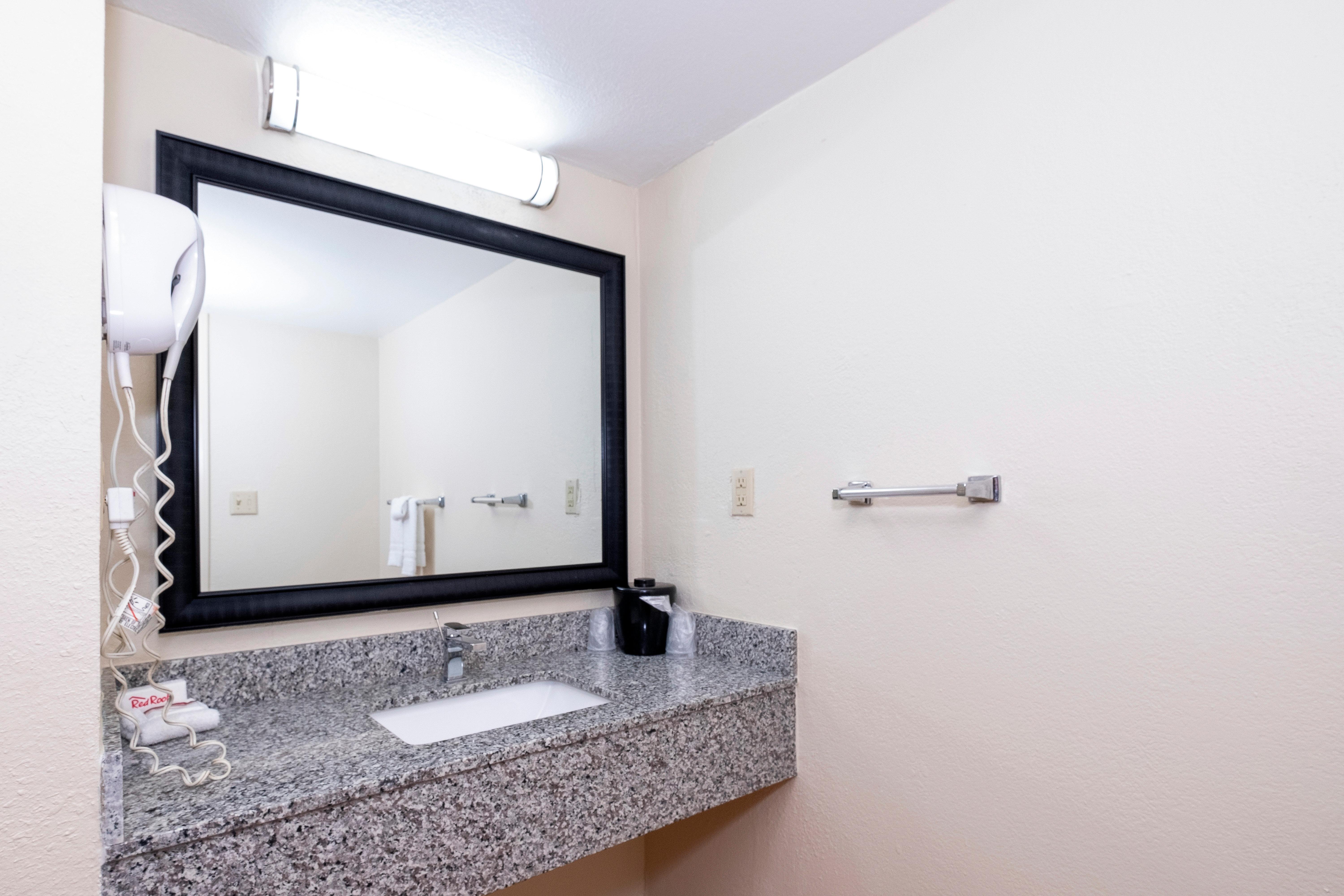 Red Roof Inn Houston North - Fm1960 & I-45 Westfield Ngoại thất bức ảnh