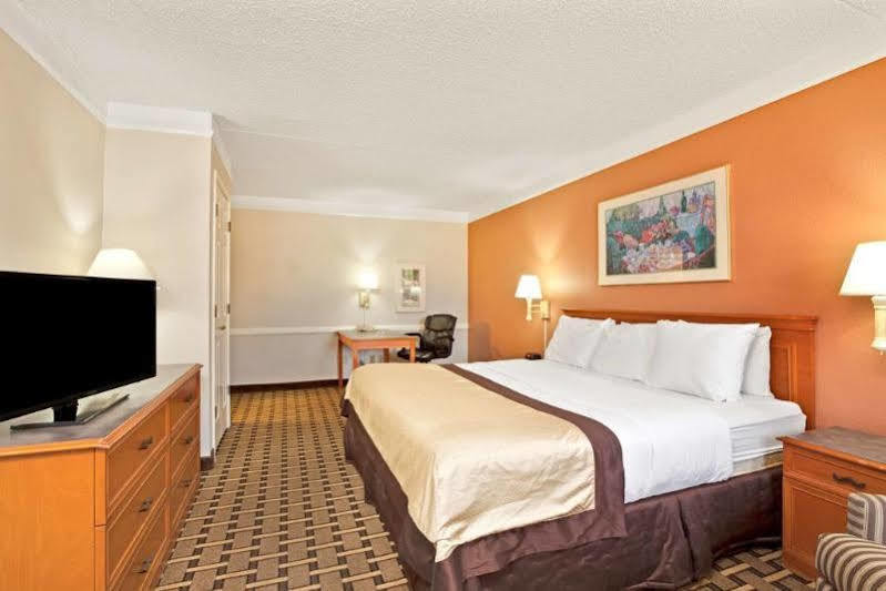 Red Roof Inn Houston North - Fm1960 & I-45 Westfield Ngoại thất bức ảnh